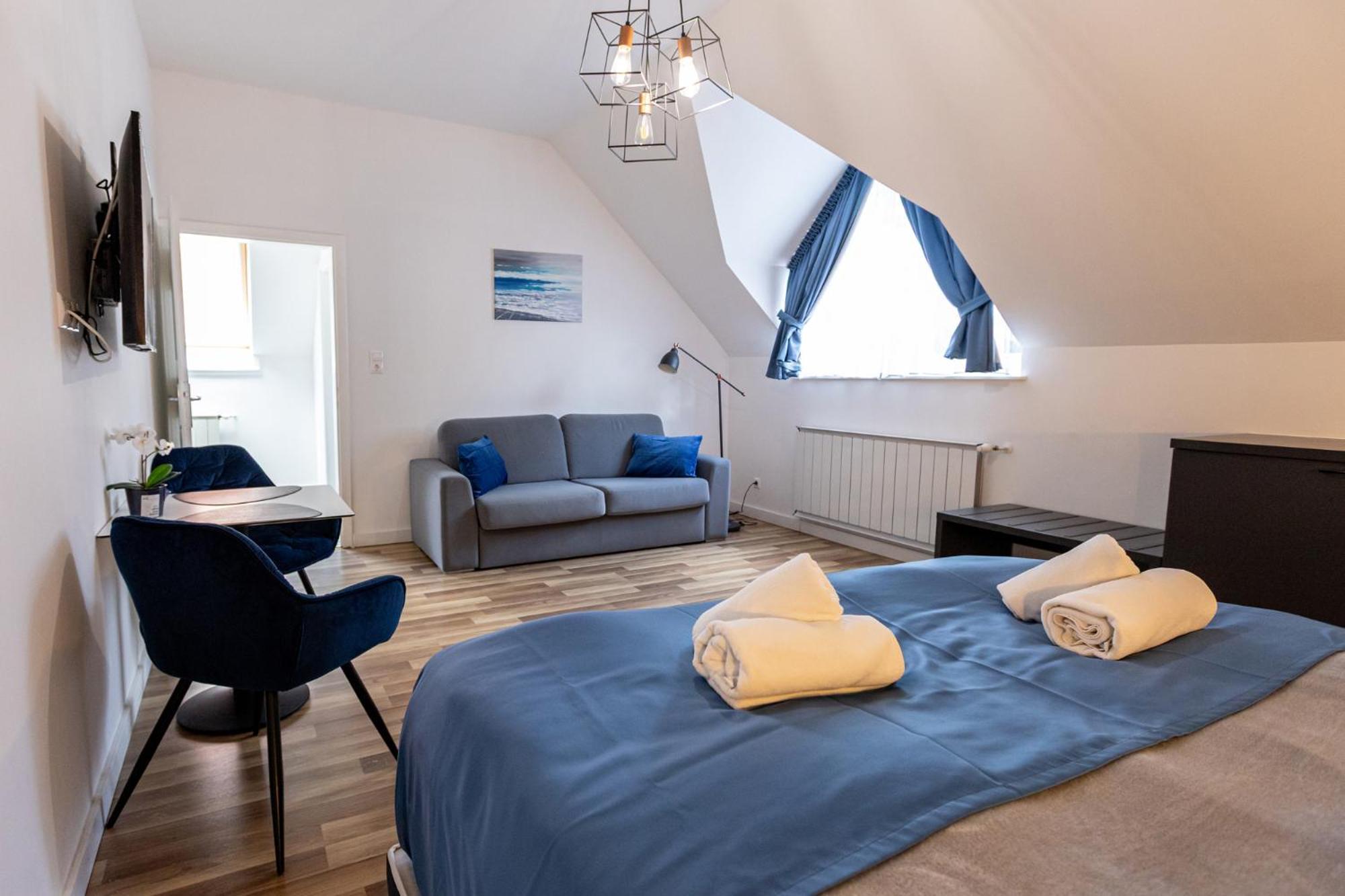 Hotel Clariss Balatonalmádi Екстериор снимка